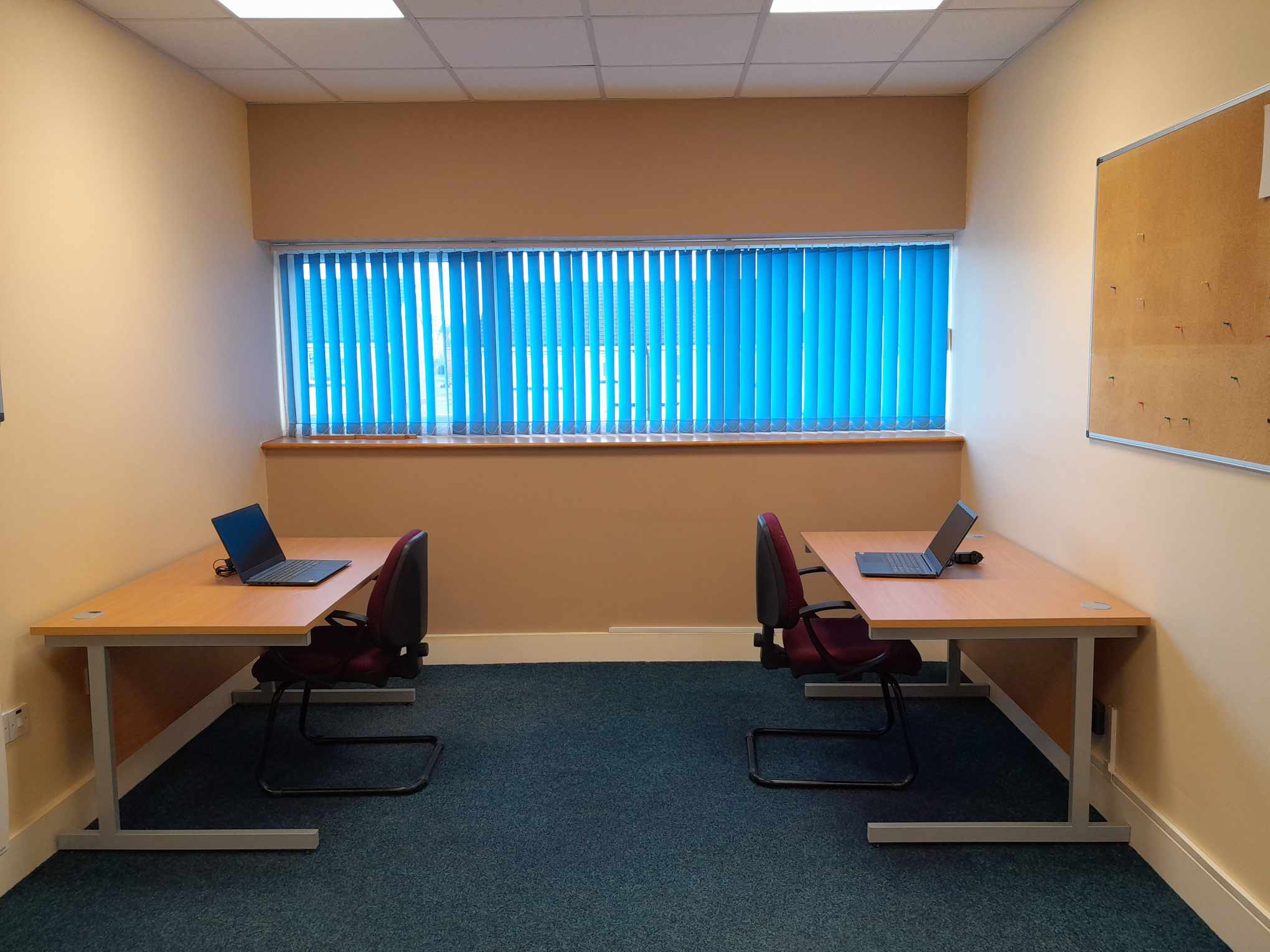 Hot Desk Special offer €10 per day for 10 days